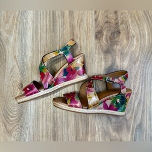 Patricia Nash - Espadrille Sandals - Rubia - Spring Vibrant Floral Size 7 NWOB